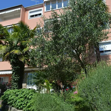 Apartment Palm Garden *